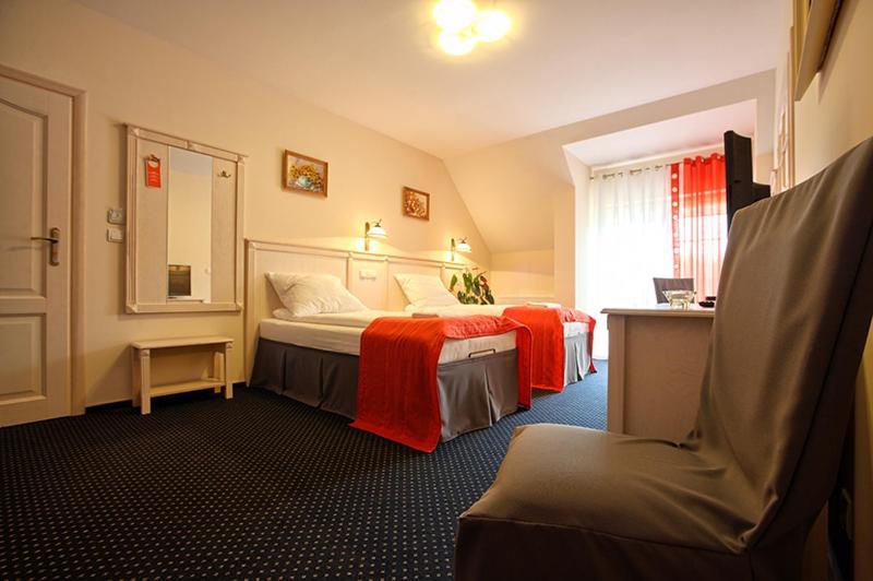 Osada Dankow Hotel Milomlyn Exterior photo
